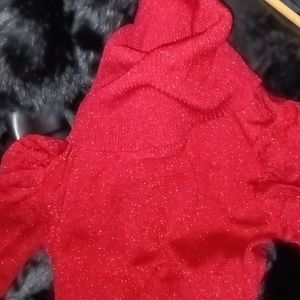 Red Turtleneck and puffy sleeves shirt